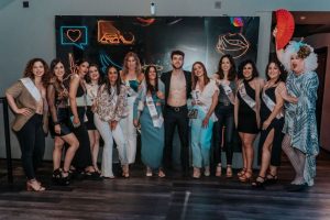 Infinity Party - Despedidas Temptation-Petit Cabaret - solteras y solteros en la despedida en Malaga