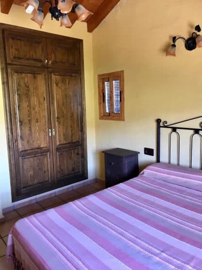 Dormitorio Interior Casa Rural en Málaga para despedidas de solteras