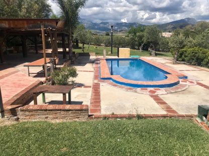 Casa Rural con piscina en Málaga para despedidas de solteras